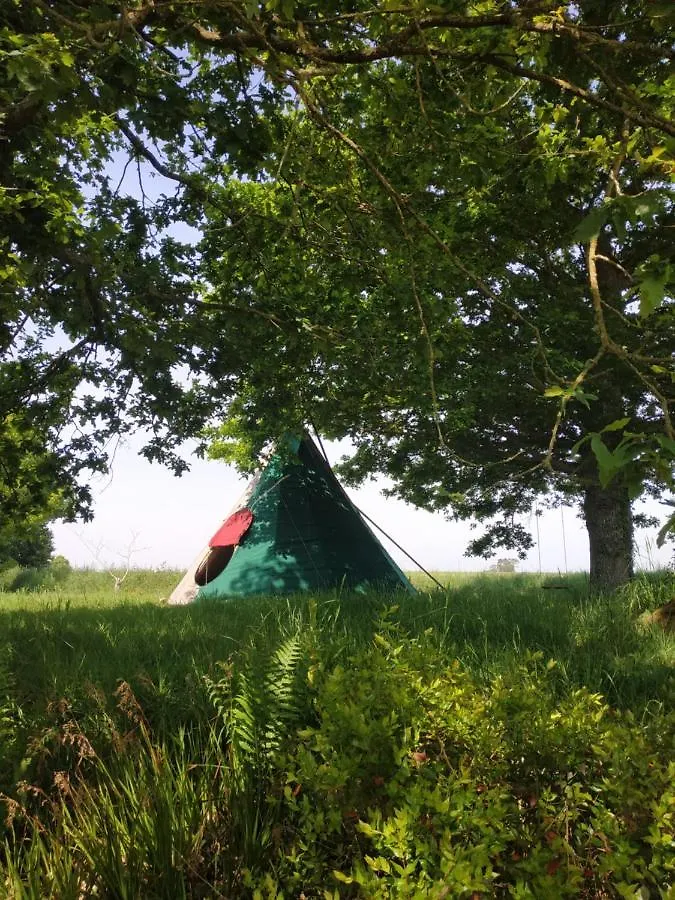 Tente de luxe Hotel Thipi Khola à Val-Couesnon France