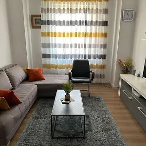 Kelly's Cozy Hideaway - , Tirana Albanie